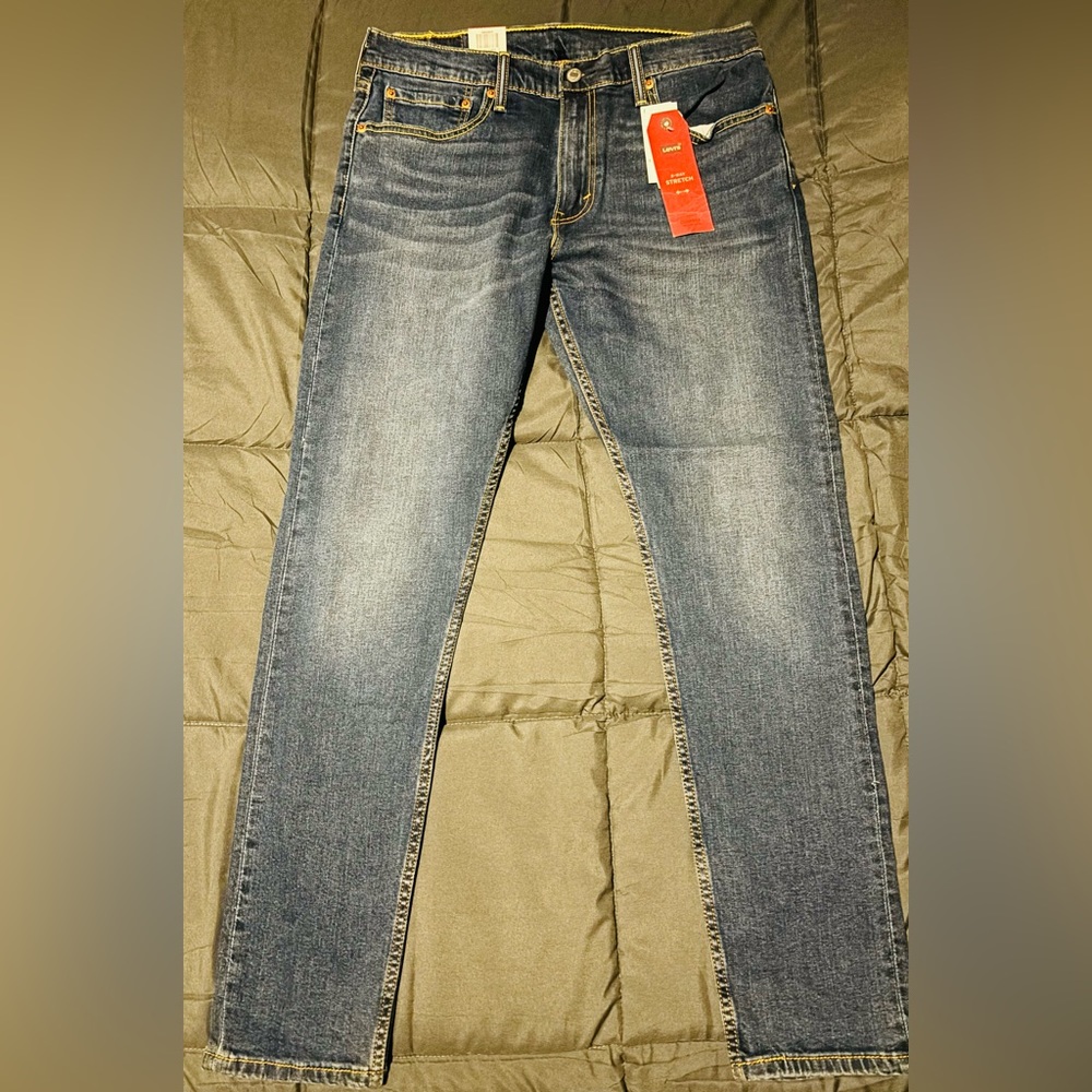 Men’s Levi jeans 512 Slim taper 33x32